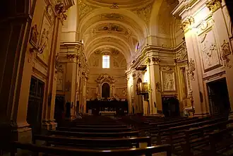 L'intérieur de l'église.