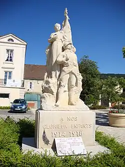 Monument aux morts.
