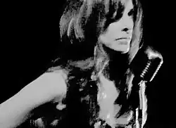 Description de l'image Sarah Lassez Live in Los Angeles.jpg.