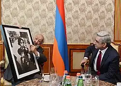 Sargsyan et Ara Güler en 2013
