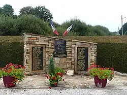Le monument aux morts.