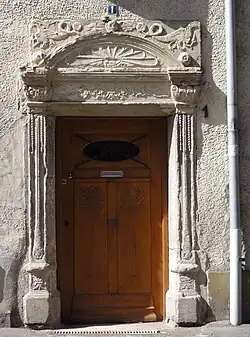 Portail (XVIIIe),1 rue du Presbytère.