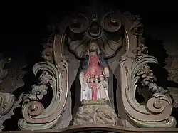 Statue de Notre-Dame de Bongarant dans le transept sud