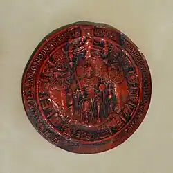 1530 : Charles Quint autorise l'agrandissement des murailles.