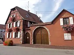 Ferme de vigneron (XVIe),18 rue de la Mairie.