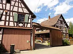 Ferme de charron (1783), 5 rue des Puits.