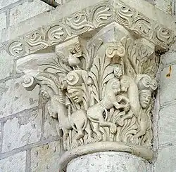 Chapiteau du bas-côté sud.