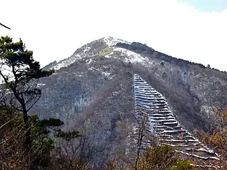 Vue du mont Sen depuis le col d'Ichihara.