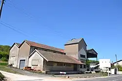 Ancienne coopérative agricole.