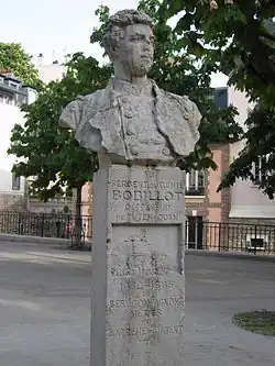 Buste du sergent Jules Bobillot.