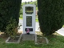 Le monument aux morts.