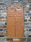 Plaque commémorative du monument aux morts.