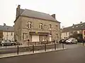 La poste de Servon-sur-Vilaine.