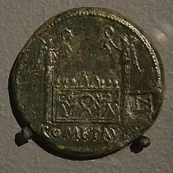 Sesterce, autel de Rome et d'Auguste, Musée des Beaux-Arts de Lyon.