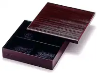 Gamelle japonaise en bois.