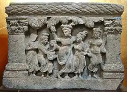 Naissance du Bouddha dans le bois sacré – art du Gandhara, IIe – IIIe&nbsp;siècle apr. J.-C.