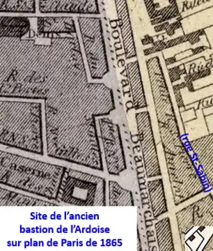 Site de l’ancien bastion en 1865 : le boulevard et la rue Amelot sont séparés par des immeubles construits vers 1850