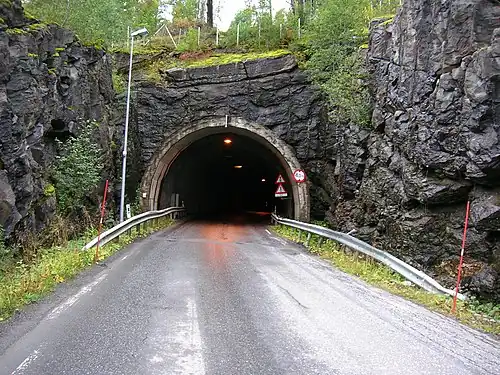 Tunnel de Sjona à Rana.