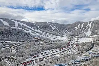 Vue aérienne de la station.
