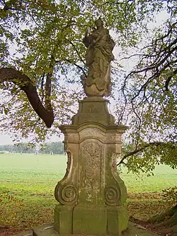 Statue de la Vierge Marie.