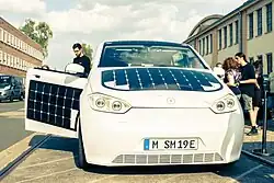 La Sono Sion de front.