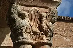 Chapiteau aux oiseaux