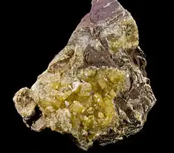 Soufre - Malvési, Aude, France (8&nbsp;×&nbsp;7&nbsp;cm).