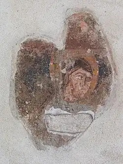 Reste d'une fresque du XIIe&nbsp;siècle dans le narthex.