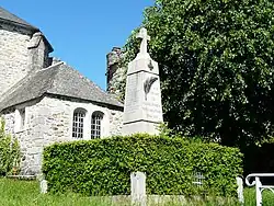 Le monument aux morts.