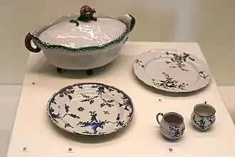 Faïences de Marseille.