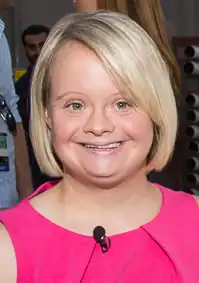 Description de l'image Special Olympics Opening Ceremony (Lauren Potter cropped).jpg.