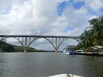 Dernier pont avant l'embouchure : la Via Blanca
