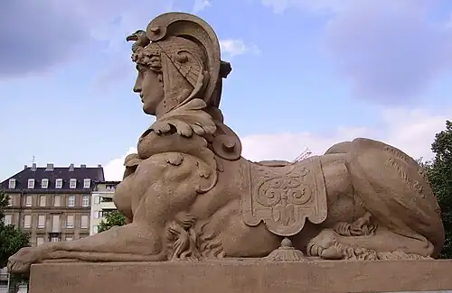 Sphinx sur le Mannheimer Wasserturm&nbsp;(de).