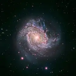 M83 autre image provenant du télescope spatial Hubble.
