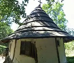 Détail du chevet.