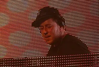 Description de cette image, également commentée ci-après