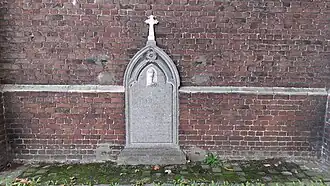 Stèle mortuaire d'Auguste-Désiré Lambelin, curé de Wasquehal.