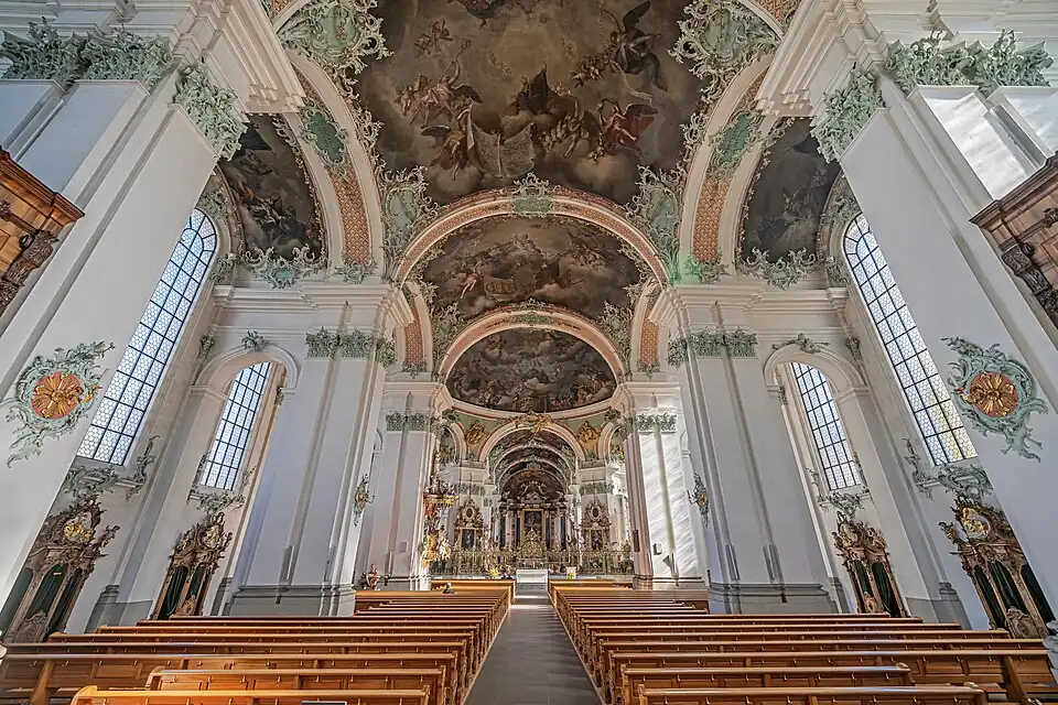 Intérieur de l'église abbatiale