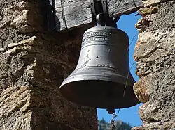 Photographie détaillant la cloche.