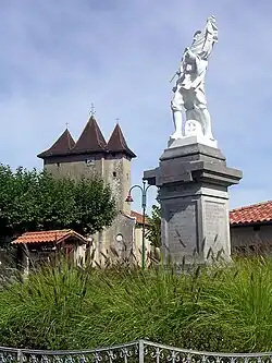 Le monument aux morts.