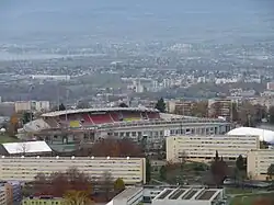 Le stade vue depuis les hauts de la ville de Lausanne.
