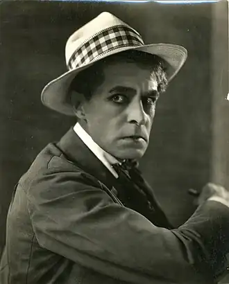 Description de cette image, également commentée ci-après