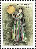Autre costume traditionnel féminin ouzbèke sur un timbre paru en 2003.