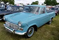 Standard Vanguard Six Utilitaire (version avec feux arrière horizontaux).