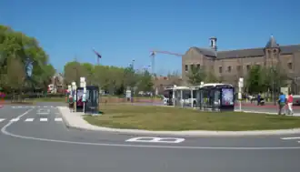 Arrêts de bus.