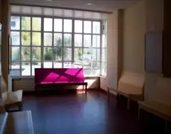 Salle d'attente en 2010.