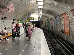 L'une des demi-stations de la ligne 9.