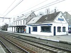 La gare en 2007 avant la fermeture du guichet.