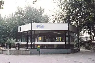 Bâtiment en 1987.