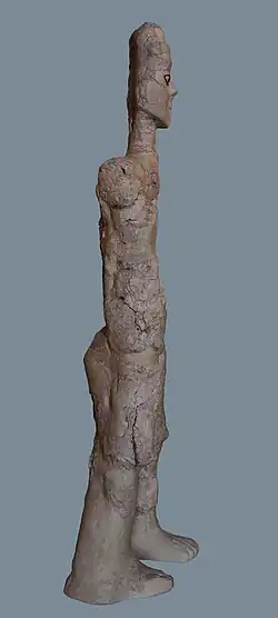 Statue de 'Ain Ghazal, maintenant au musée du Louvre.